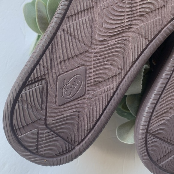 Chacos Chillos Flip Sandals Women’s in Purple - Picture 8 of 8